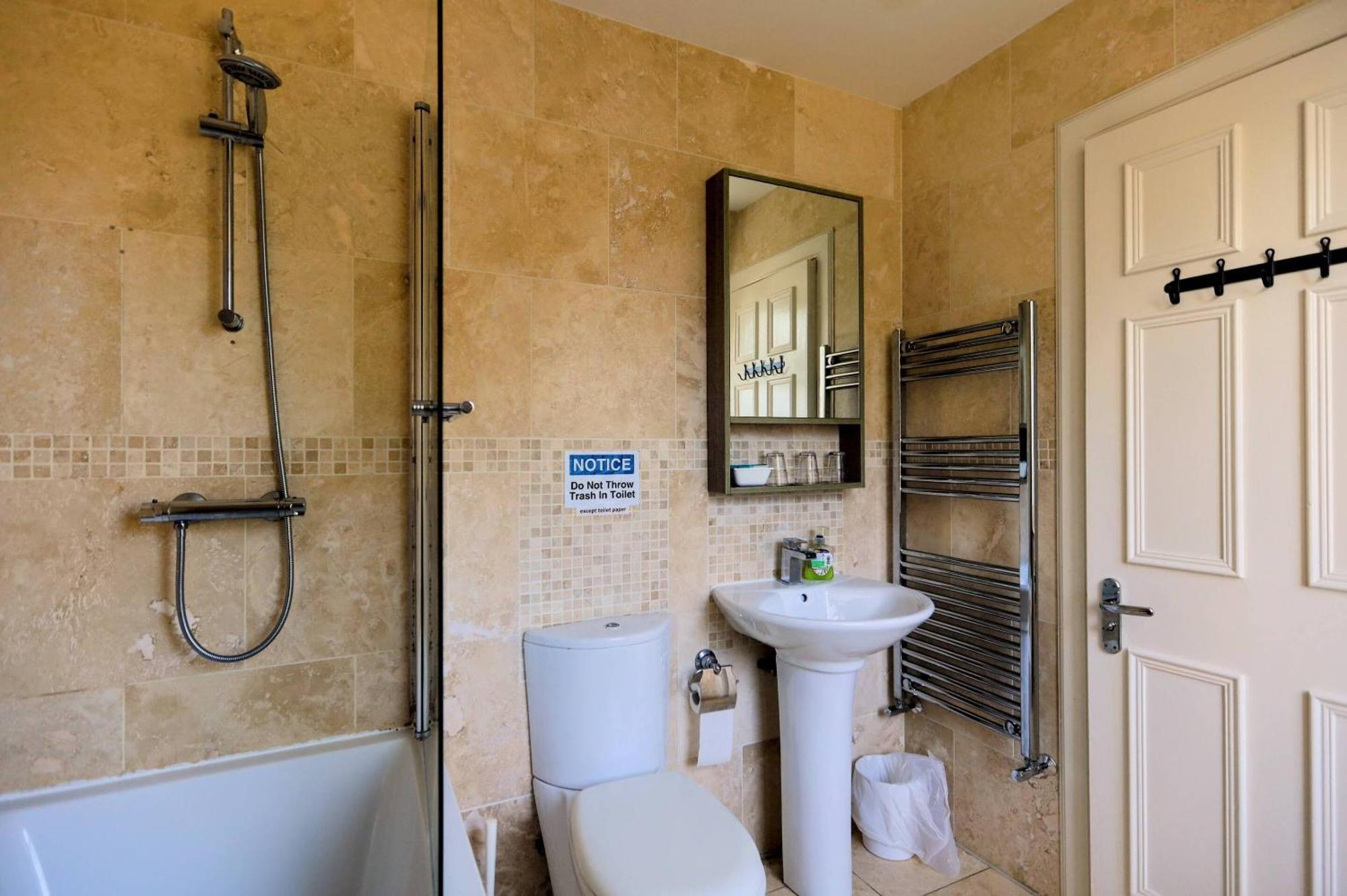 Edinburgh Holiday Guest House 3*