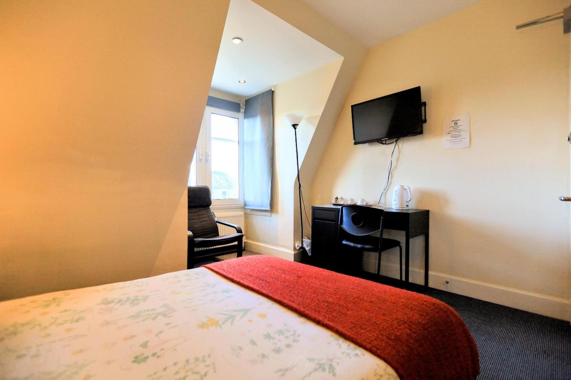 Edinburgh Holiday Guest House Alojamento de Acomodação e Pequeno-almoço 3*