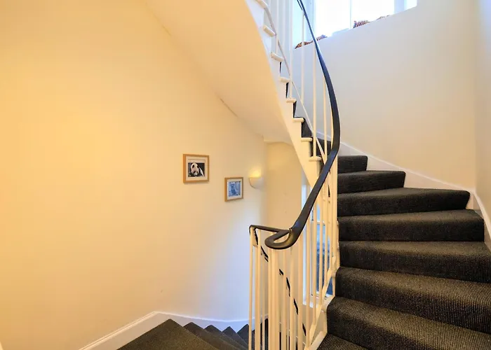 Edinburgh Holiday Guest House